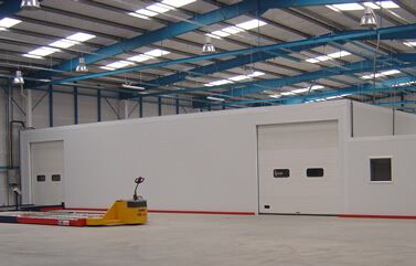 冷庫建設(shè)現(xiàn)場施工